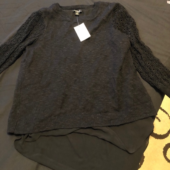 Lucky Brand Sweater, crochet sleeves, Size Med Blk - Picture 5 of 6